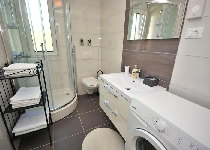 Apartamento 2 With The Swimming Pool Turanj