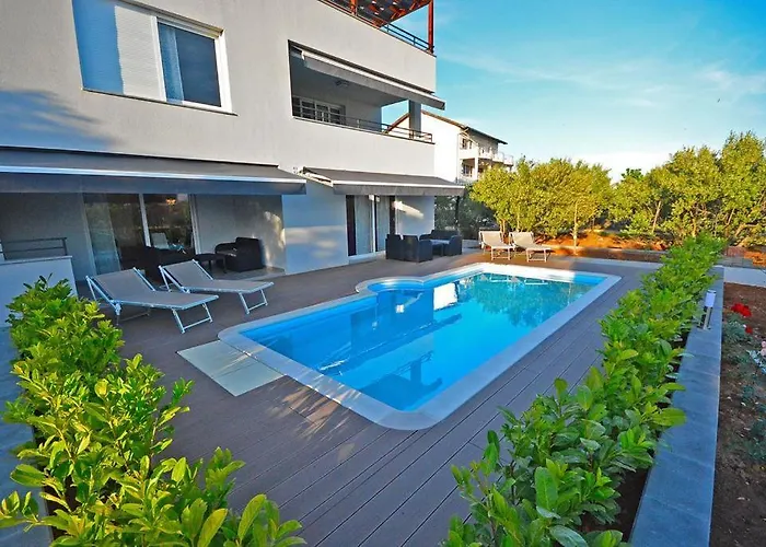 2 With The Swimming Pool